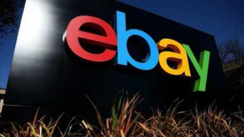 كشفت بي بي سي عن أن الخلل في موقع إي باي-ebay للمزادات الذي عرض مستخدميه لمواقع مشبوهة وضارة موجود بالموقع منذ أشهر دون التعامل معه من قبل ادارة الشركة