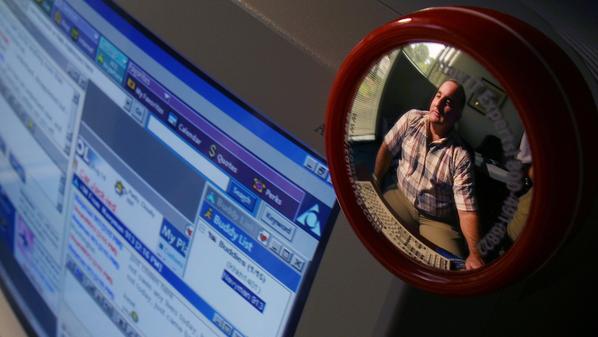 يمكن لعملاء مكتب التحقيقات والشرطة استخدام الجهاز