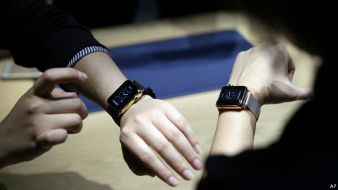 من المقرر أن تعرض ساعات أبل الذكية للبيع رسميا في 24 أبريل الجاري 