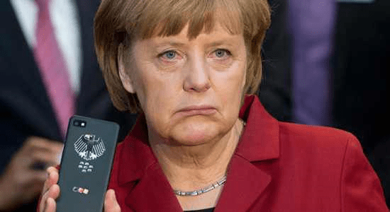 آثار التصنت الأمريكي علي موبايل المستشارة الألمانية ميركل العديد من المشاكل بين ألمانيا والولايات المتحدة