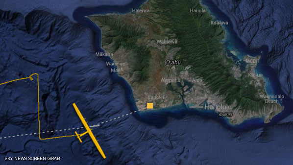 خط سير الطائرة سولار إمبلس2 قبل أن تحط في مطار كالايلوا بجزيرة أواهو