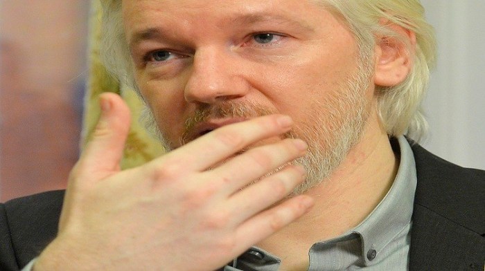 مؤسس ويكيليكس جوليان أسانج 