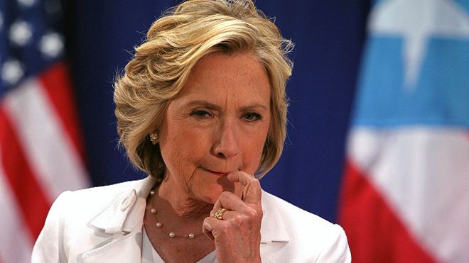 اعترفت كلينتون بارتكاب خطأ أمني لاستخدامها خدمة بريد إلكتروني خاصة غير مؤمنة 