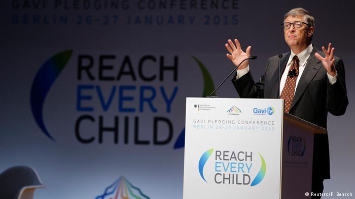 بيل جيتس مؤسس شركة مايكروسوفت وأغني رجل في العالم طوال العشرين عاما الماضية علي التوالي