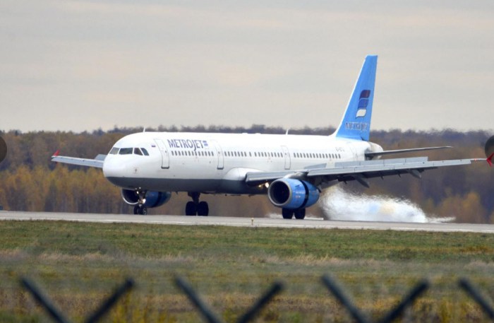 الطائرة الروسية التي سقطت فوق رمال سيناء