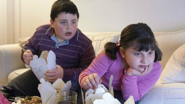 طالب التقرير بإعادة هيكلة قطاع صناعات الأغذية، والتعاون للحد من الدعاية للطعام غير الصحي