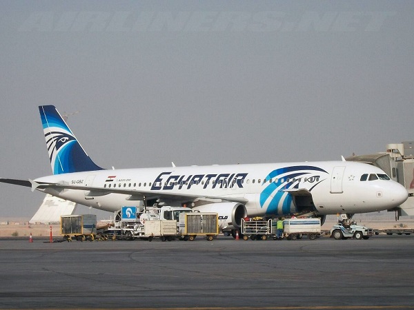 مطار القاهرة الدولي