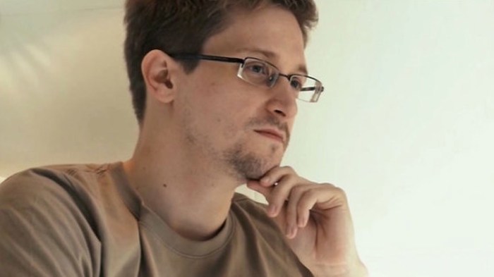  العميل السابق في وكالة الأمن القومي الأمريكية إدوارد سنودن