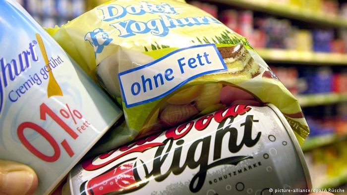 المشروبات والمنتجات الغذائية منخفضة السعرات الحرارية 