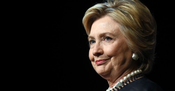 أثارت قضية استخدام وزيره الخارجية الأمريكية السابقة والمرشحة الرئاسية هيلاري كلنتون لبريدها الخاص في التعامل مع رسائل العمل الخاصة بالخارجية الأمريكية