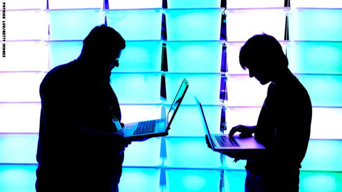 المشاركون في مؤتمر للقراصنة عقد في ألمانيا عام 2012