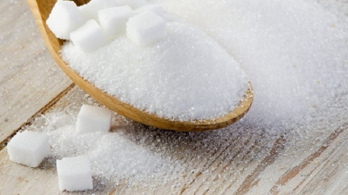 تم إخفاء مضار السكر علي صحة الإنسان 