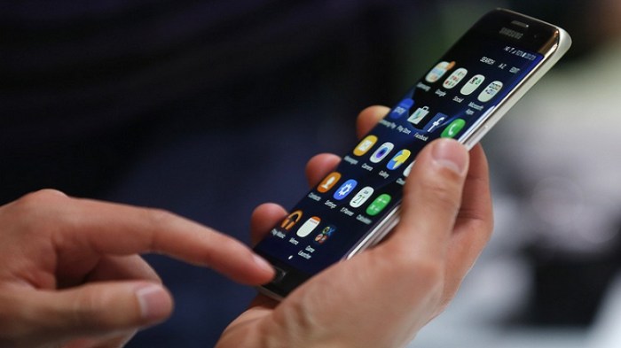 يمكنك الآن أن تطبع الصور من موبايل جالاكسي مباشرة 