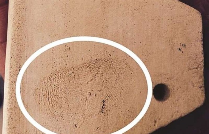 عمرها 7300 عام.. اكتشاف أقدم بصمة بشرية في التاريخ بالكويت