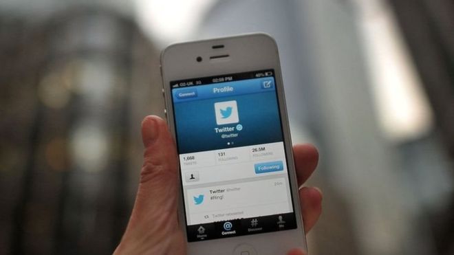 تويتر يتبرع بمليون دولار لمواجهة قرار ترامب بشأن حظر السفر 