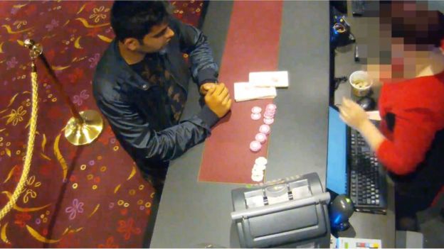 صورة لزين في أحد نوادي القمار