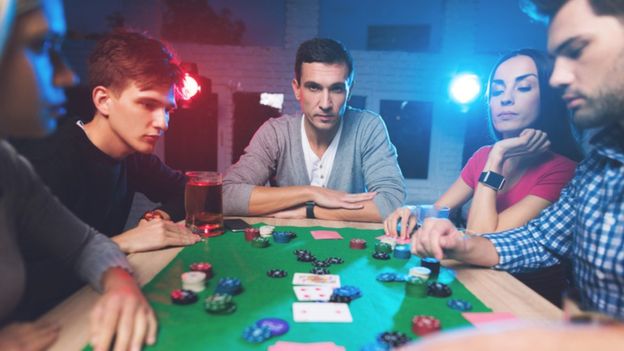 يقول براون: "يظن الناس أن الخداع سمة بشرية ليس في وسع الآلة القيام بها"