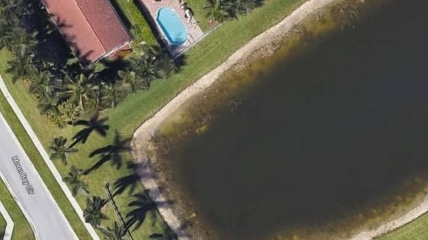 صورة خرائط جوجل تظهر السيارة الغارقة