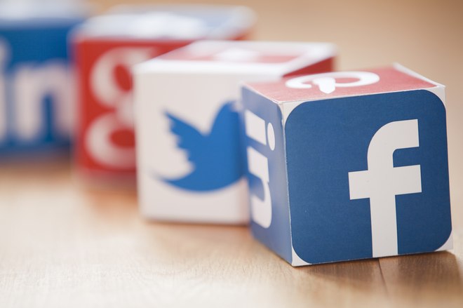 فيسبوك يتصدر مواقع التواصل في الدعاية الشفهية في مصر