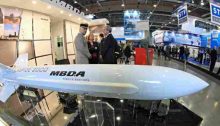 نموذج من صاروخ من تطوير شركة (إم.بي.دي.إيه) الفرنسية في أحد المعارض