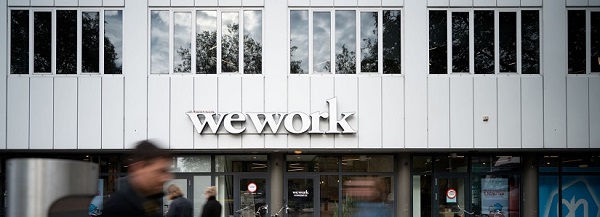 شعار شركة WeWork في أمستردام ، هولندا، 5 أكتوبر 2019