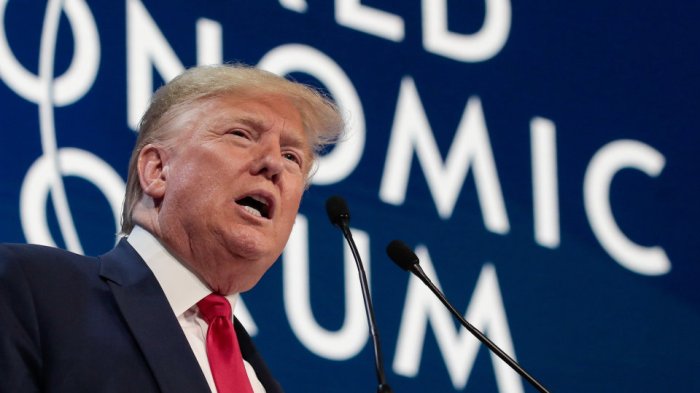 الرئيس الأمريكي ترامب يلقي كلمته في مؤتمر دافوس 2020