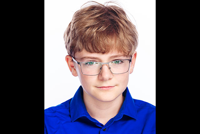 قدم طالب الصف السابع ألكسندر ماثر (13عاما) من مدرسة ليك برادوك الثانوية في بورك، فيرجينيا، المشاركة الفائزة في مسابقة مقال ناسا "اسم الروفر" ، مما جعل المركبة تسمي روفر مارس 2020 "المثابرة"