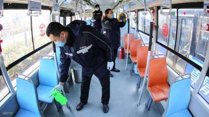 هل تقتل المطهرات الفيروس على الأسطح المختلفة؟