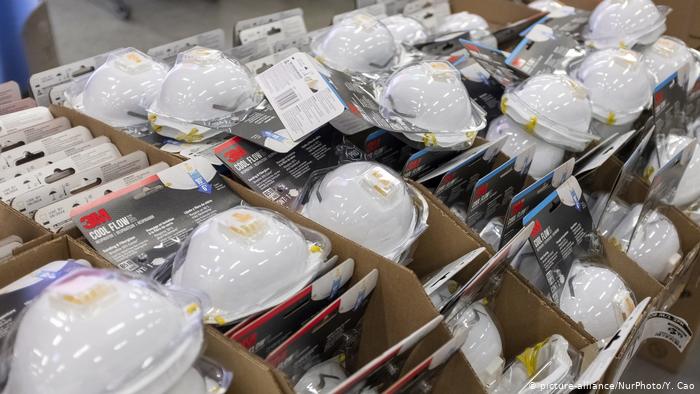 سباق دولي محموم على الكمامات في ظل الحاجة الملحة لها في زمن كورونا