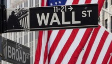 وول ستريت شارع المال بمدينة نيويورك