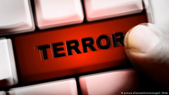 الإنترنت يساعد في نشر الأفكار المتطرفة