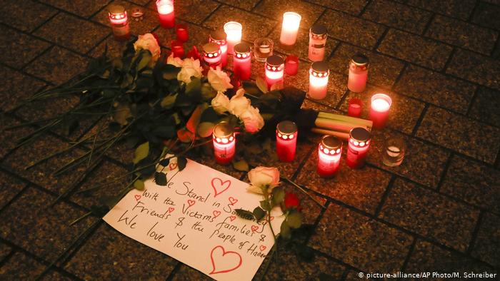 قد يؤدي التطرف عبر الإنترنت إلى هجمات إرهابية، كتلك التي شهدتها بلدة هاناو الألمانية