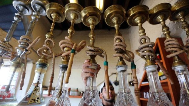 الشيشة أنتشرت بطريقة مفزعة في مصر رغم مخاطرها الصحية الكبيرة