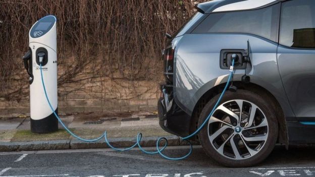 من المتوقع أن يزداد الطلب على بطاريات تدوم لفترات أطول وذات سعة تخزين أكبر بالتوازي مع زيادة الإقبال على المركبات الكهربائية