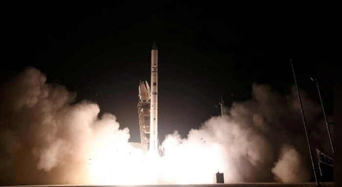 إطلاق قمر تجسس إسرائيلي جديد يسمى أوفيك 16 في الفضاء من موقع في وسط إسرائيل في 6 يوليو 2020