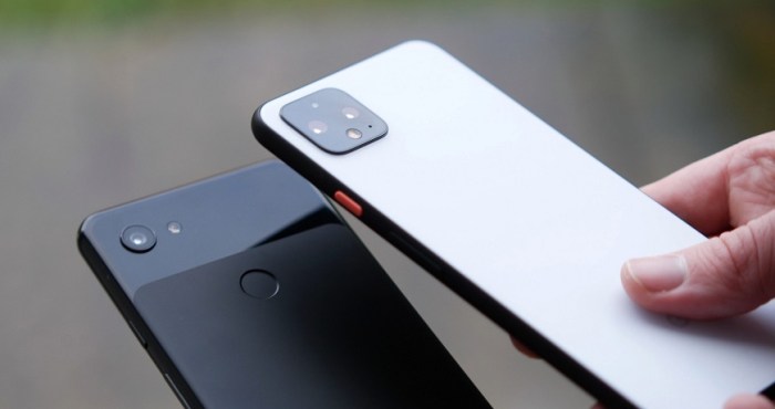 موبايل جوجل بيكسل 3ايه باللون الأسود وأعلي منه موبايل بيكسل 4ايه باللون الفضي