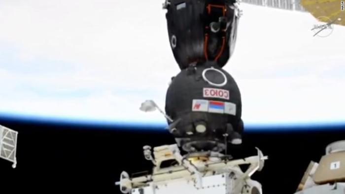 لحظة التحام مركبة الفضاء الروسية "سويوز إم إس-17" بالمحطة الفضائية الدولية يوم الأربعاء 14 أكتوبر 2020