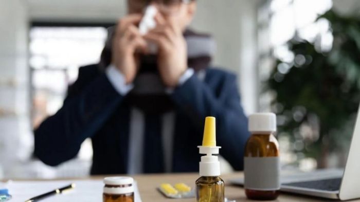 الكشف عن العلامات المبكرة للمرض قد يساعد الشركات في منع انتشار المرض في موسم الإنفلونزا