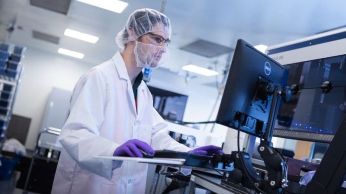 استخدم علماء شركة موديرنا أسلوبا مبتكرا في تطوير اللقاح بهذه السرعة