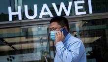 جادلت حكومة الولايات المتحدة لأكثر من عقد من الزمان بأن معدات البنية التحتية للاتصالات من هواوي يمكن أن تشكل تهديدًا أمنيًا