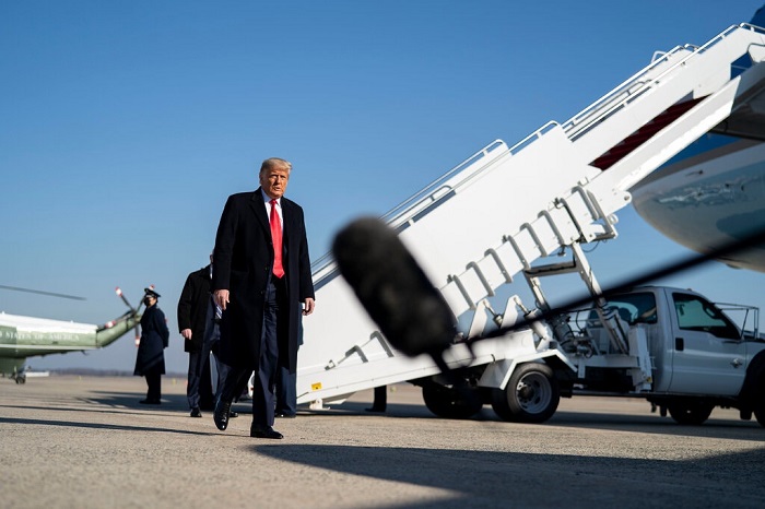 أكد الرئيس ترامب أن الاتهامات التي تهدف لعزله، وليس العنف ونهب مبنى الكابيتول، هي التي "تسبب في غضب هائل"