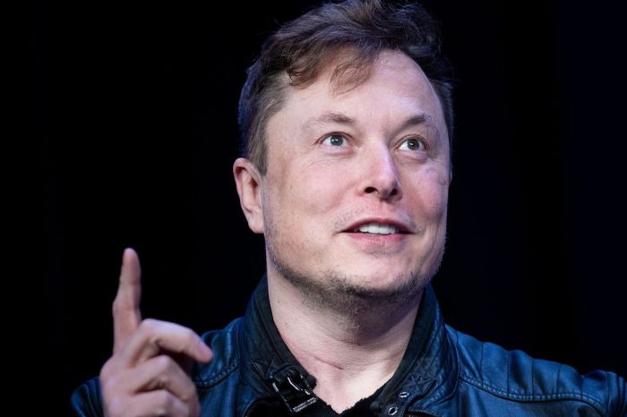 انضم إلون موسك إلى منصة الوسائط الاجتماعية الجديدة كلوب هاوس