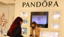 تطلق شركة باندورا الألماس المصنوع في المختبر في بريطانيا قبل طرحه عالميا