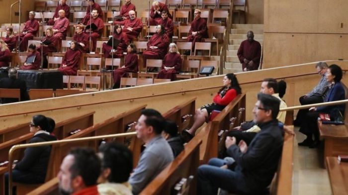 قد لا يكون التباعد الاجتماعي وحده كافيا لمنع انتشار العدوى في الأماكن المغلقة