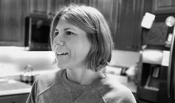 بعد أن تركت وظيفتها في وكالة الأمن القومي في عام 2014 ، عملت لوري ستراود كعاملة استخبارات تعاقدية في الإمارات العربية المتحدة. قالت ستراود ، التي تعيش الآن في مكان غير معلوم في أمريكا ، إن المهمة تجاوزت الحدود عندما علمت أن وحدتها كانت تتجسس على الأمريكيين.