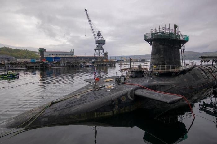 من الممكن نقل قواعد غواصات "ترايدنت" النووية منها إلى الولايات المتحدة أو فرنسا إذا نالت اسكتلندا استقلالها