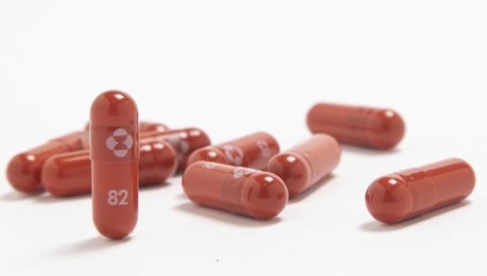 تقدمت شركة Merck بطلب للحصول على ترخيص أمريكي للاستخدام الطارئ لحبوب مولنوبيرافير لعلاج مرضى كوفيد