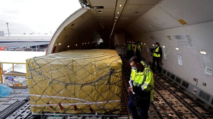 قد يكون نقل لقاحات فيروس كورونا إلى مناطق نائية من العالم أمرًا صعبًا