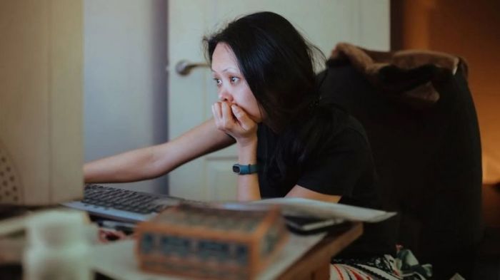 يقول خبراء إنه لو كانت الوظيفة بائسة حقًا فيمكنك المغادرة بسرعة، لكن كن مستعدا لشرح أسباب ذلك في سيرتك الذاتية لأصحاب العمل في المستقبل