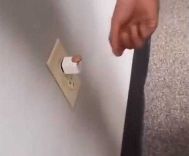 يحذر رجال الإطفاء من "تحدي البنس"